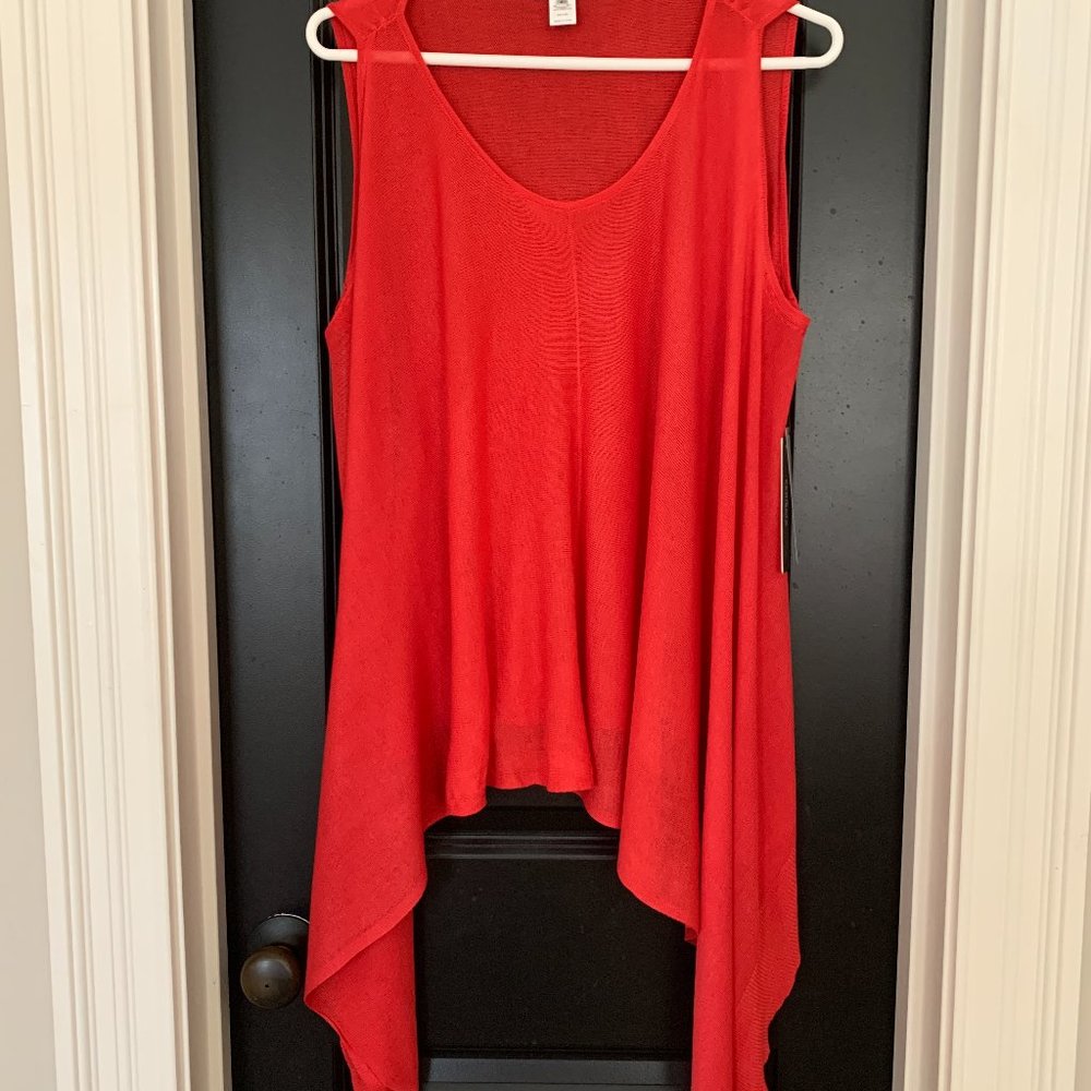 NEW! Stunning Sleeveless Top